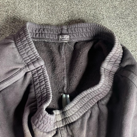 St. George black tie dye shorts ( OS ) - Picture 3 of 3